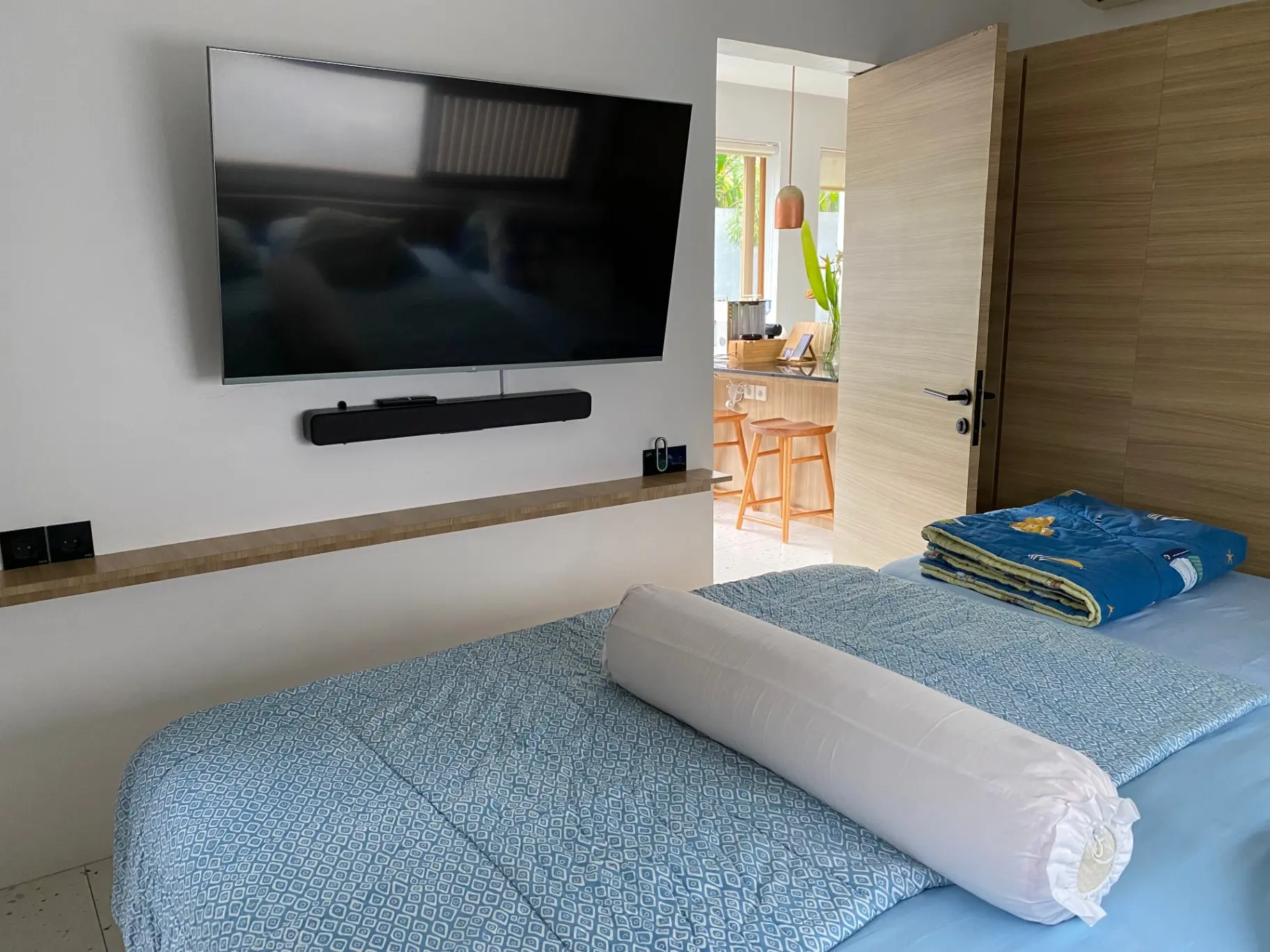 Villa MK House – 4-Bedroom Villa + 1 Office Room with Homey Vibes in Kedungu!!, 4-bed villa for rent in Tabanan – photo 4 of 15