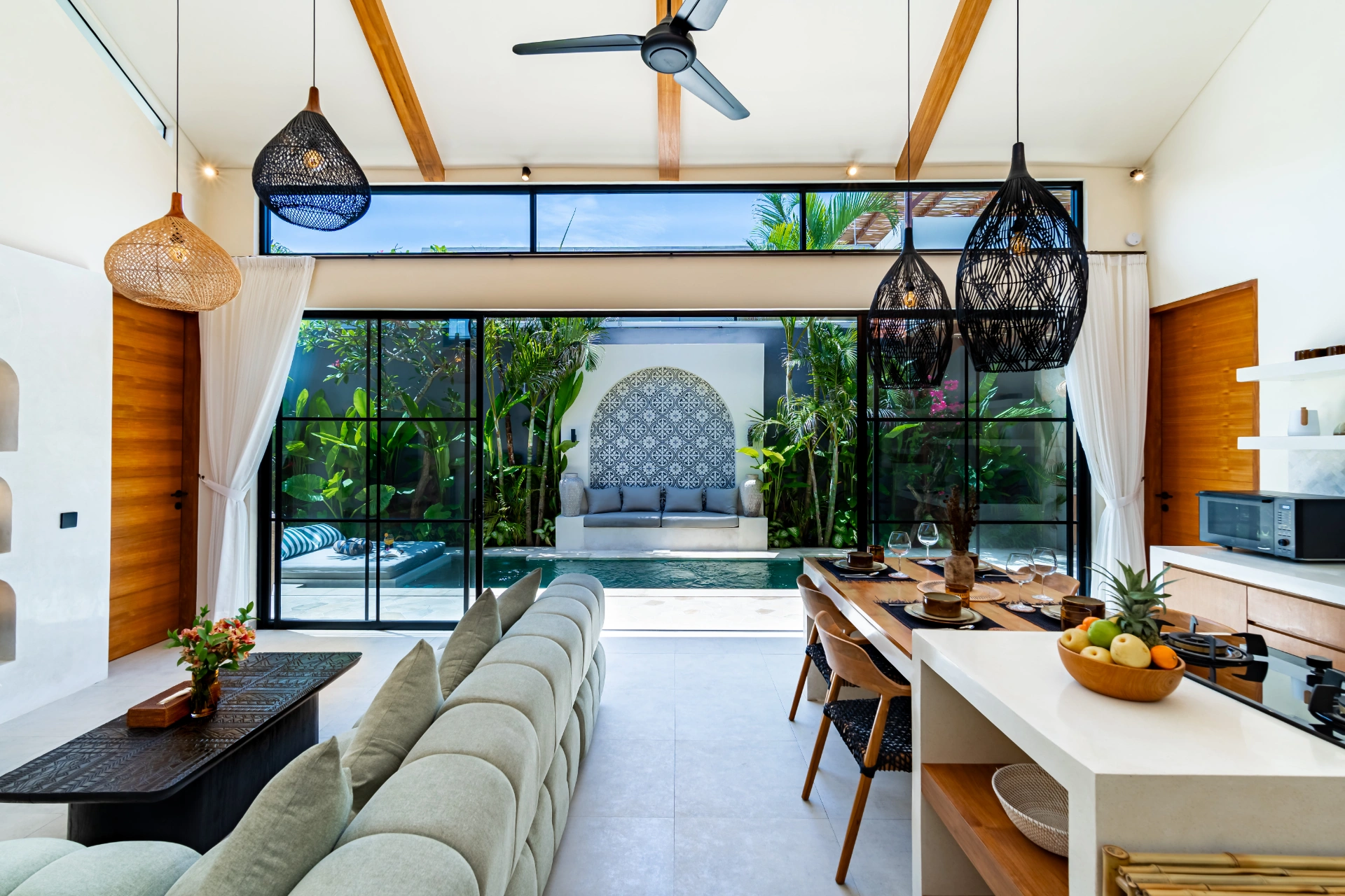 Villa Rasa Rasa - Cozy 2BR Villa Rooftop & Paddy View Seseh Beach, 2-bed villa for rent in Seseh – photo 7 of 15
