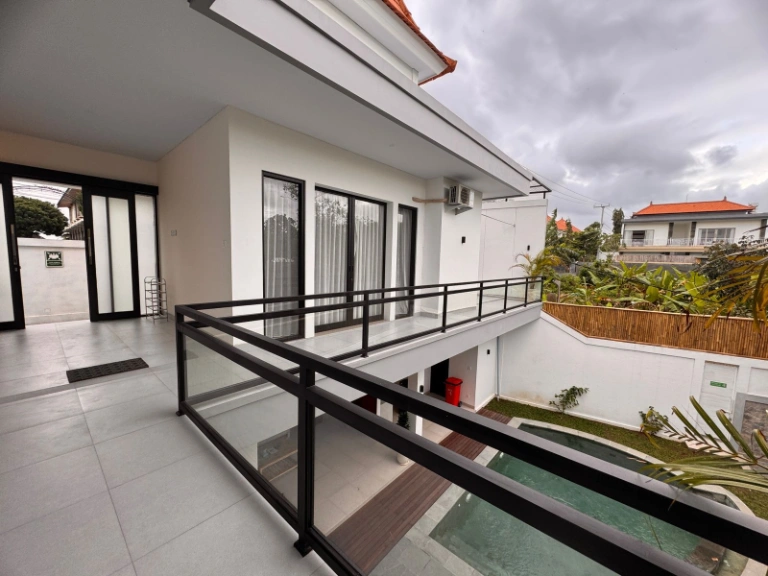 Brand New Spacious 3 Bedroom Villa in Canggu, 3-bed villa for rent in Canggu – photo 10 of 12