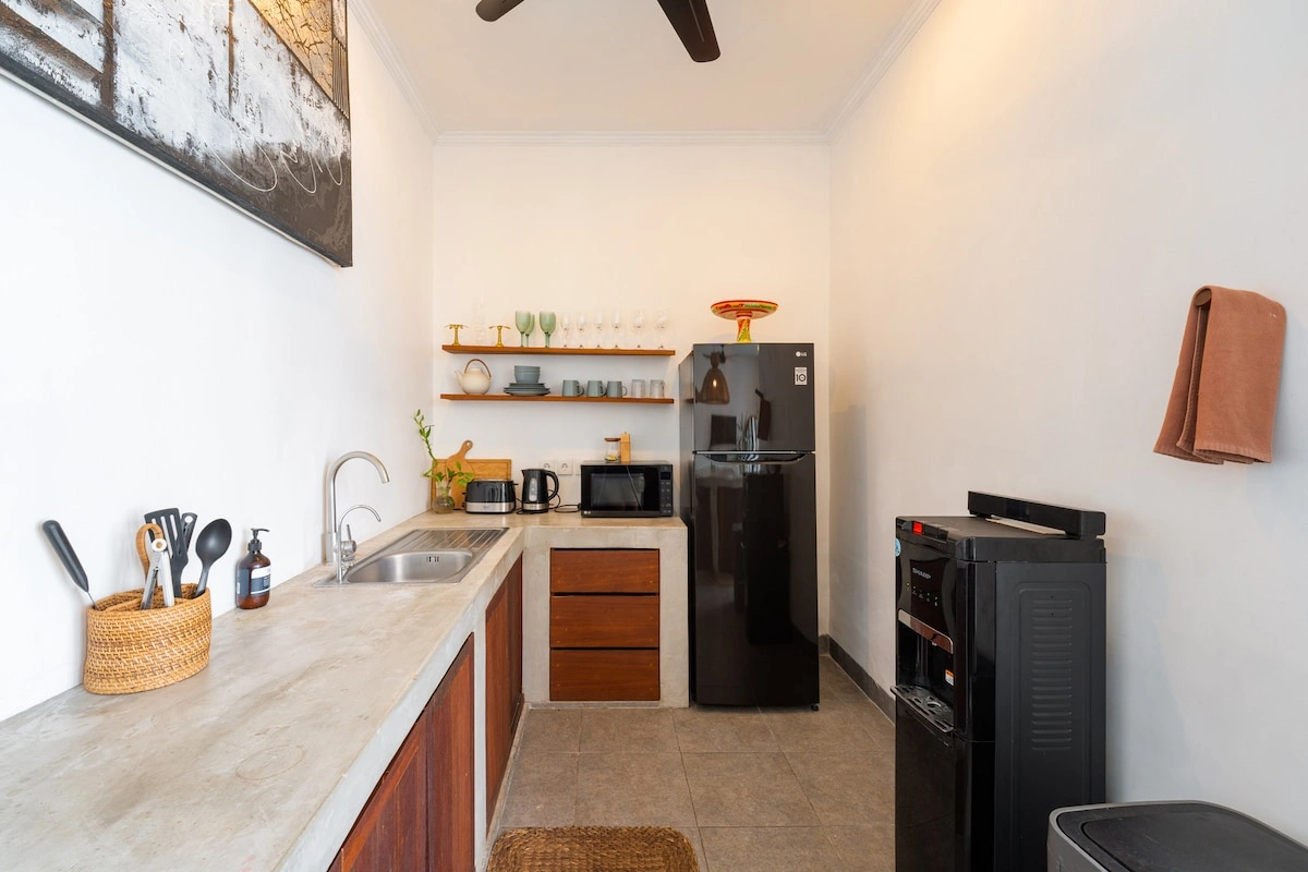 Modern 3BR Villa in Prime Canggu | Walk to Cafés & Echo Beach, 3-bed villa for rent in Canggu – photo 13 of 15