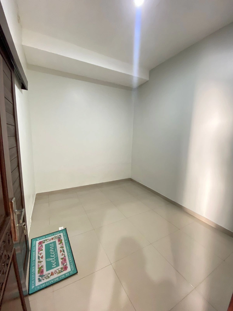 Unfurnished House Located at Kerobokan, 2-bed villa for rent in Kuta – photo 2 of 9