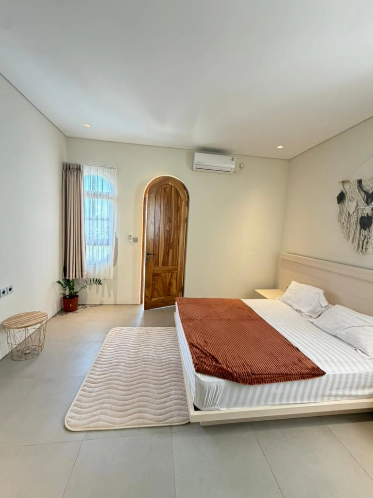 An - for Rent Modern Mediteranian near Beah at Kutuh, 3-bed villa for rent in Nusa Dua – photo 12 of 15