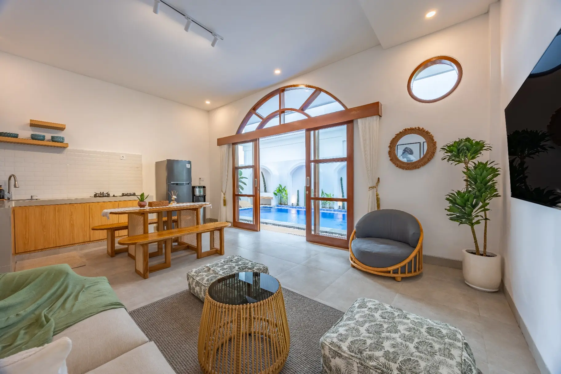 Peaceful 3BR Villa w/Private Pool & Ricefield view, 3-bed villa for rent in Canggu – photo 8 of 15