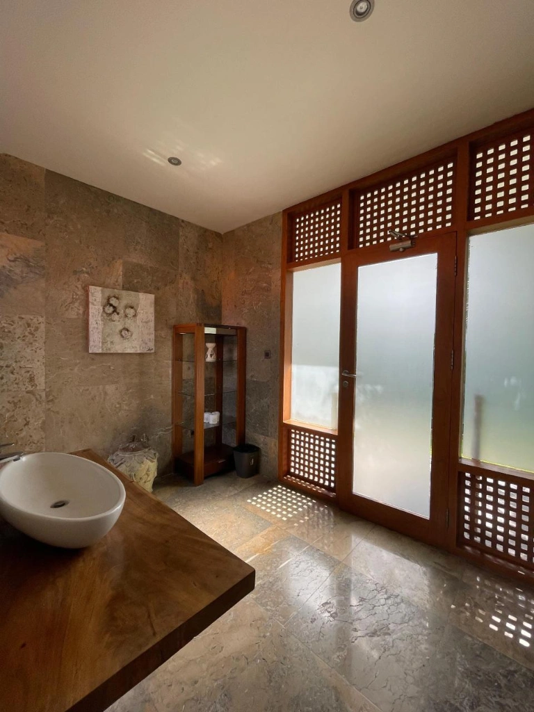 Neo Buana Villa – Luxury 4 Bedroom Estate Big Garden Big Pool, 4-bed villa for rent in Canggu – photo 14 of 15