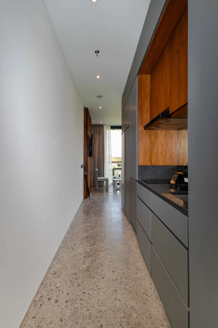 Eco-Conscious Suite w/ Smart TV and Equipped Kitchen, 1-bed villa for rent in Tabanan – photo 7 of 15