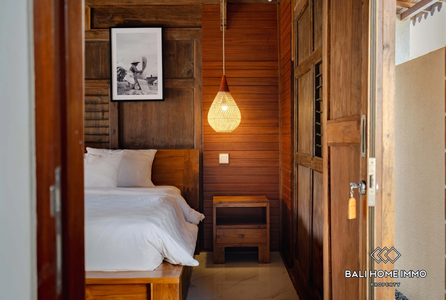 1 Bedroom Apartment for Rent in Batu Belig, 1-bed villa for rent in Seminyak – photo 7 of 11