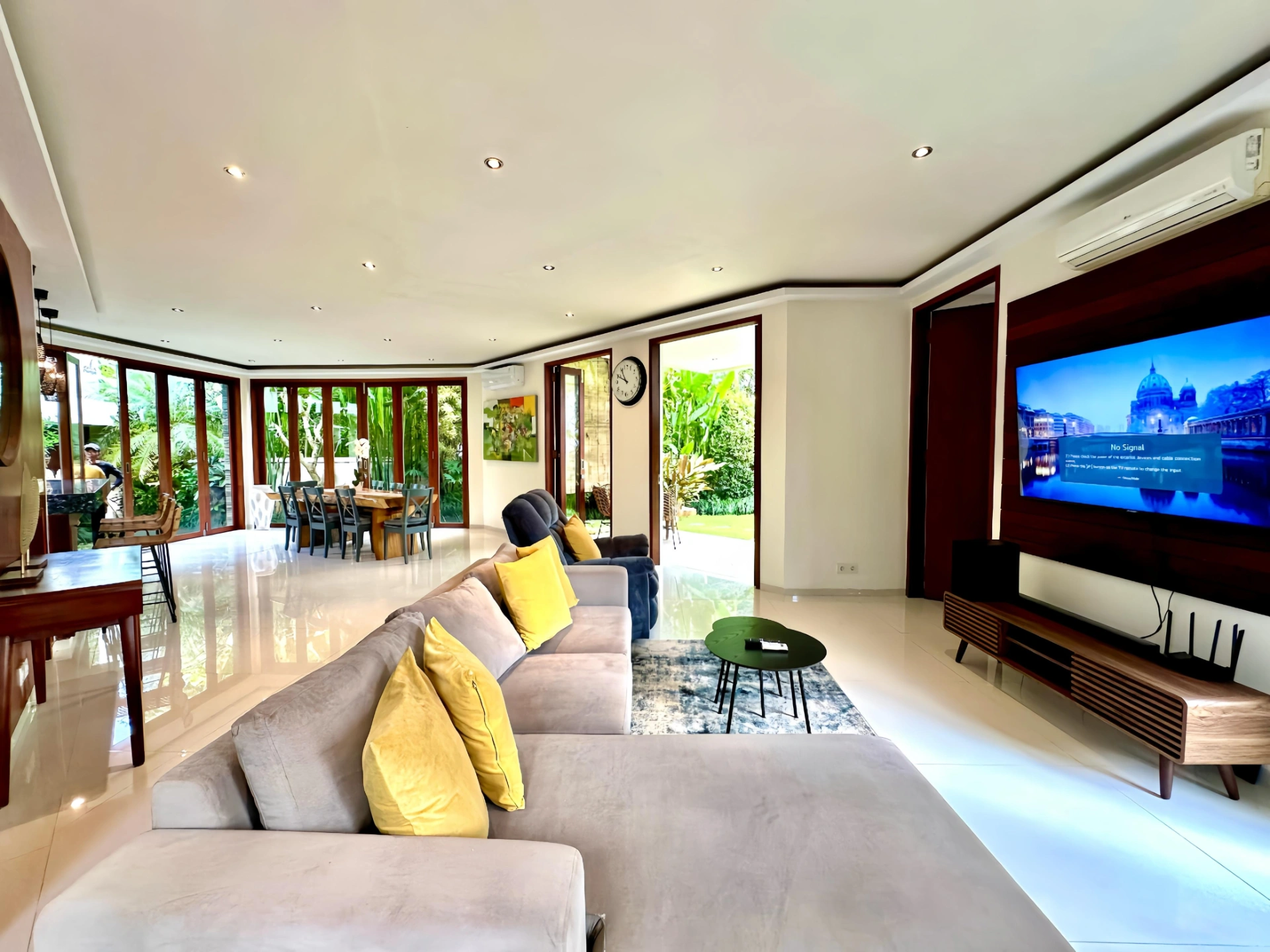 Beautiful 4-bedroom Villa for Rent – Canggu, Padonan, 4-bed villa for rent in Canggu – photo 7 of 15