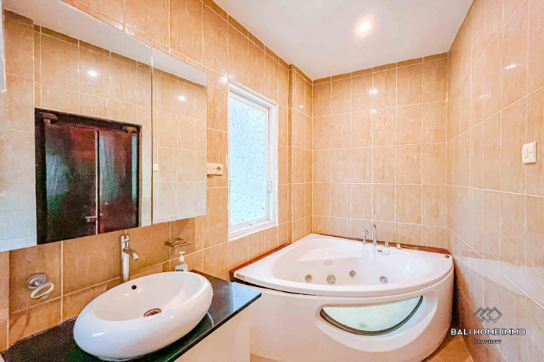 Cozy Ocean View 4 Bedrooms Villa for Yearly & Monthly Rental in Ungasan, 4-bed villa for rent in Uluwatu – photo 13 of 14