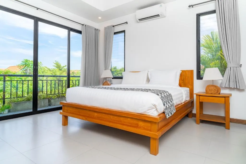 5-BR Premium Villa in Berawa Canggu, 5-bed villa for rent in Canggu – photo 10 of 15