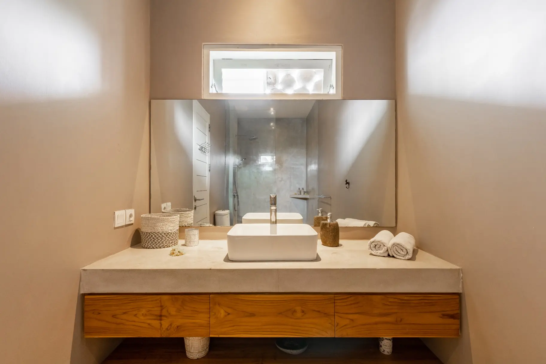 Stylish 1 BD Pvt. Apartment w/ shared kitchen&pool, 1-bed villa for rent in Canggu – photo 9 of 15
