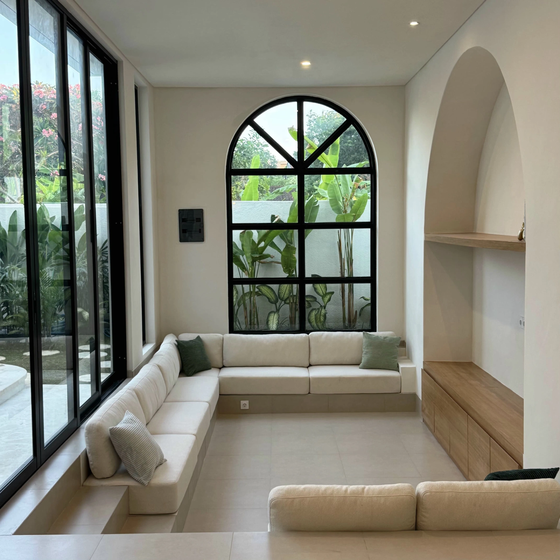 Modern 2 Bedroom Private Villa in Padonan, 2-bed villa for rent in Canggu – photo 11 of 12