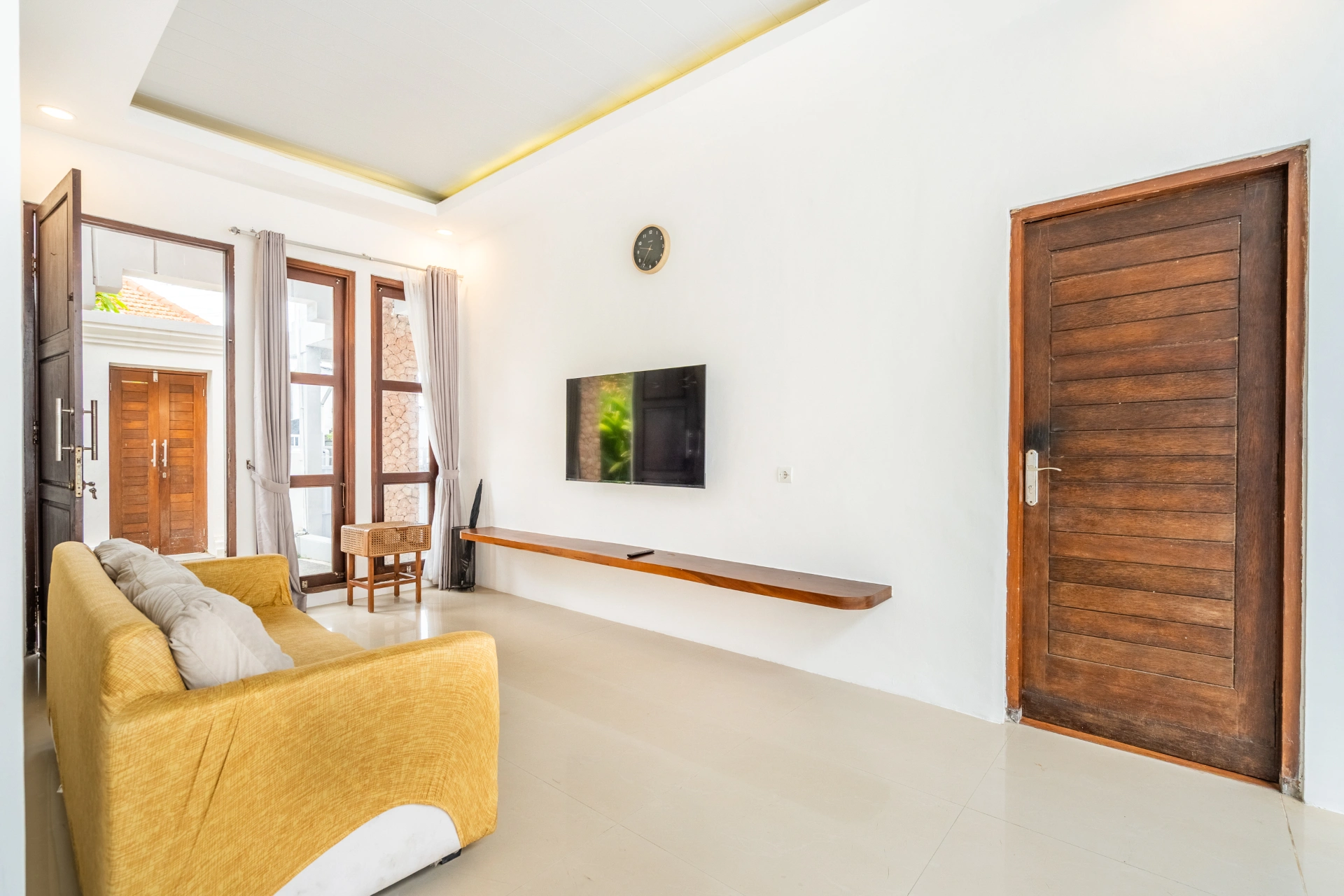 Two Bedroom Private Pool in Bhiseka Villa Jimbaran Bali, 2-bed villa for rent in Uluwatu – photo 9 of 15