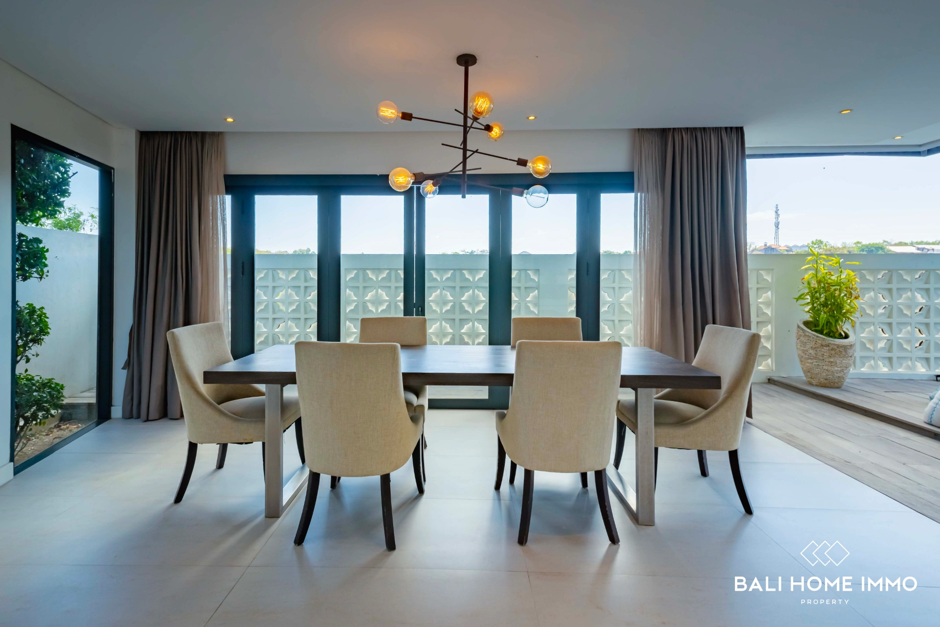 Stunning 3 Bedrooms Villa for Rent & Sale in Ungasan, 3-bed villa for rent in Uluwatu – photo 11 of 15