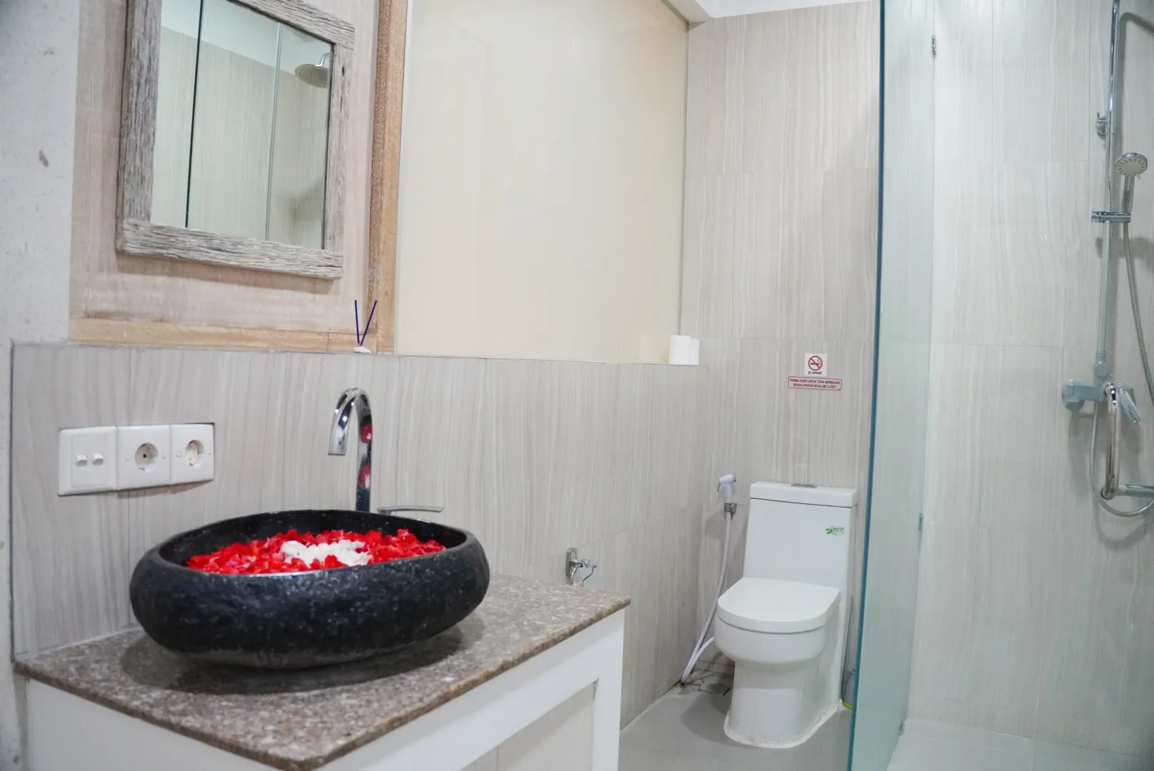 Villa For Rent 3 Bed In Seminyak,Badung Bali, 3-bed villa for rent in Seminyak – photo 9 of 15