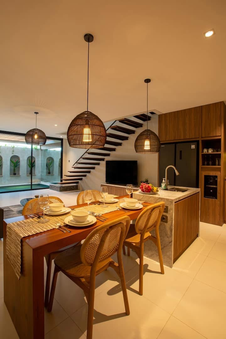 Monthly Luxury 2 Bedroom Villa in Berawa, Idr 55 Mill/month Available Now, 2-bed villa for rent in Canggu – photo 4 of 11