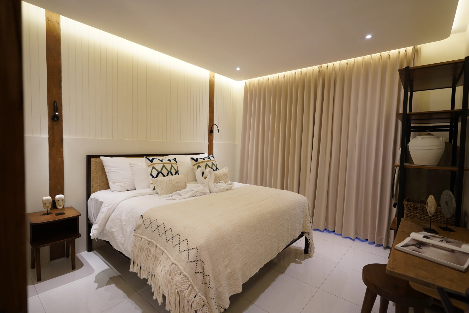 2BR Modern Tropical Villa for Rent in Seminyak, 2-bed villa for rent in Canggu – photo 5 of 15