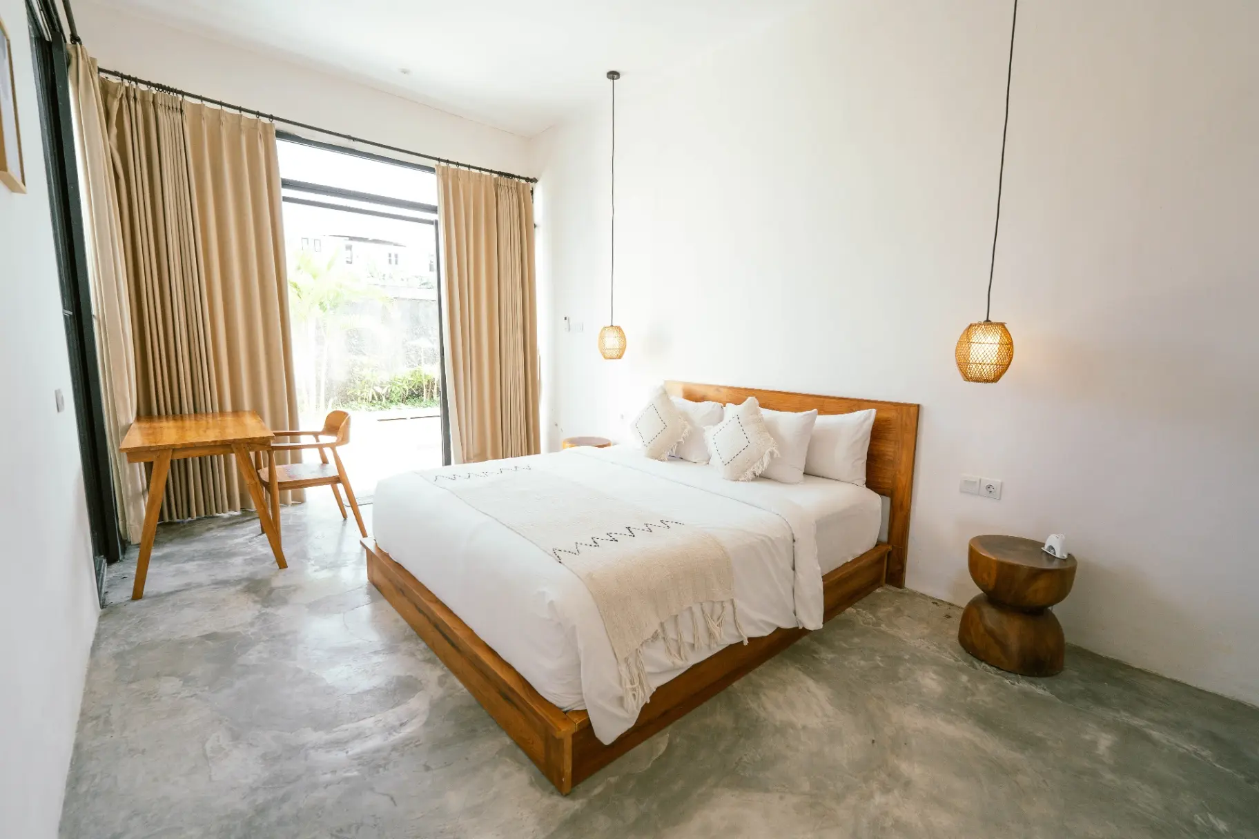 Modern 3BR Villa w/ Private Pool and Garden, 3-bed villa for rent in Canggu – photo 4 of 15
