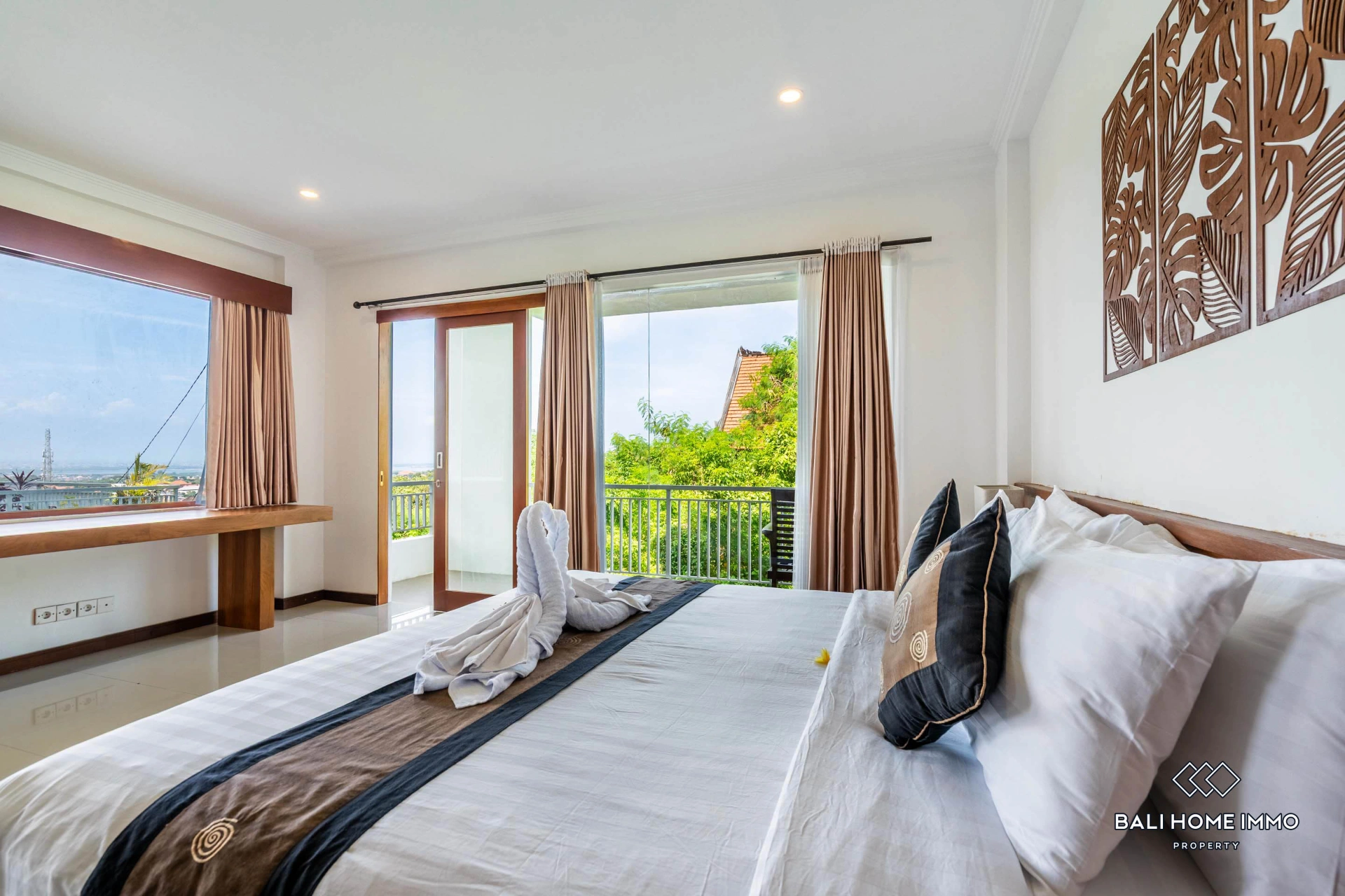 Newly Renovated Ocean View 4 Bedrooms Villa for Rent & Sale in Ungasan, 4-bed villa for rent in Uluwatu – photo 11 of 15