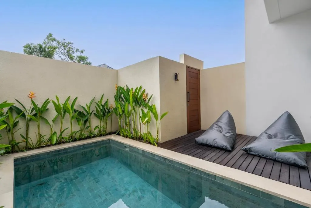 2BR Villa in Berawa Canggu, 2-bed villa for rent in Canggu – photo 3 of 12