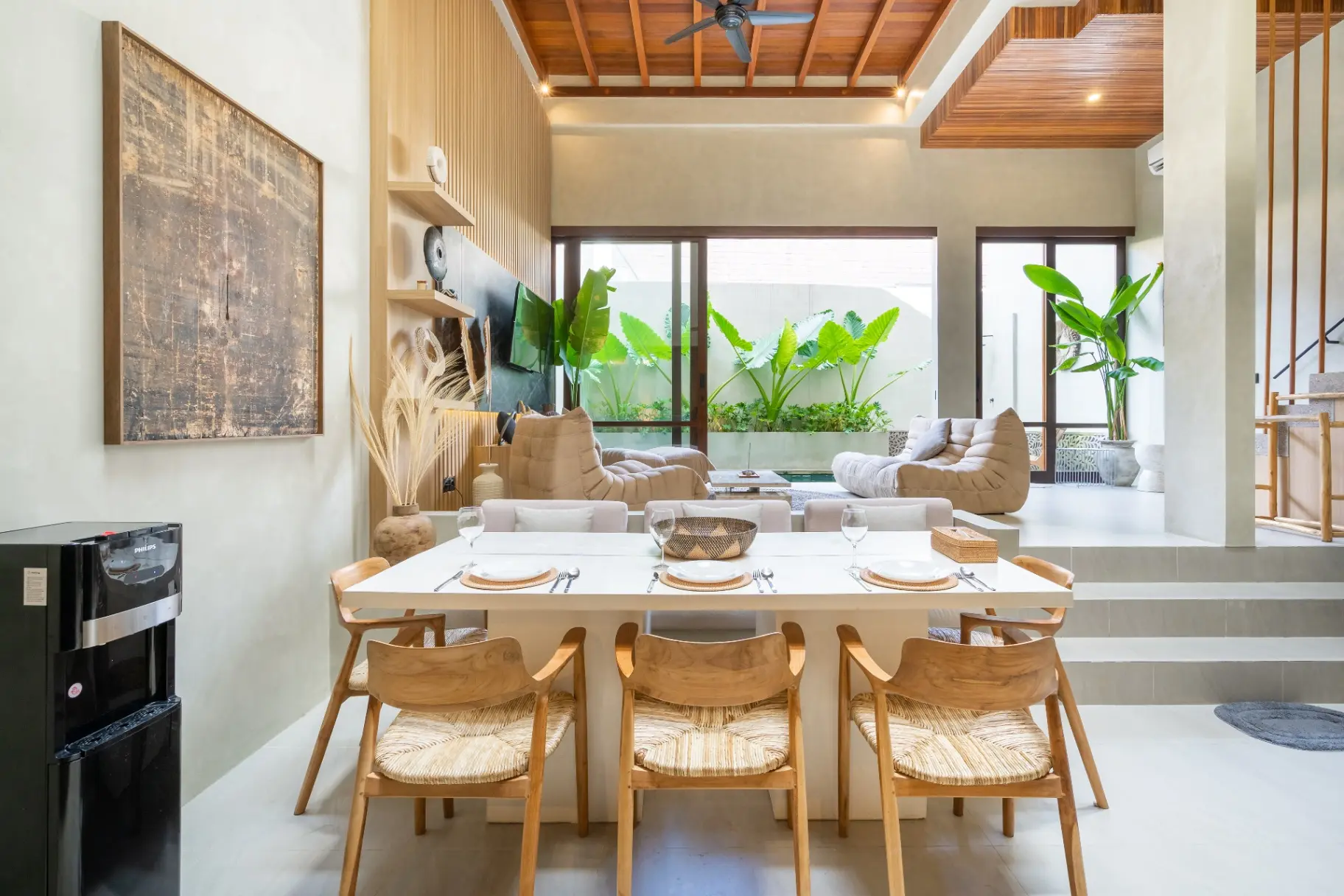 Unwind - Canggu 2BR Villa | Private Pool & Tub, 5mins Beach, 2-bed villa for rent in Pererenan – photo 4 of 15