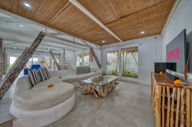 Villa Rental 4-Bedrooms Close to Padel Court and Cemagi Beach, Bali, 4-bed villa for rent in Seseh – photo 12 of 15
