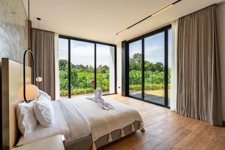Villa For Rent 7 Bed In Canggu,Badung Bali, 7-bed villa for rent in Canggu – photo 8 of 15