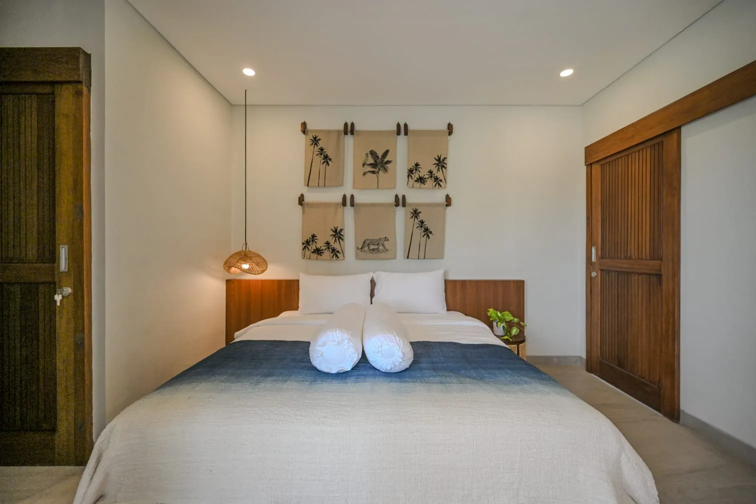 Villa Mahadira - Modern 2-Bedroom Villa with Rice Field & Ocean View, 2-bed villa for rent in Tabanan – photo 8 of 15