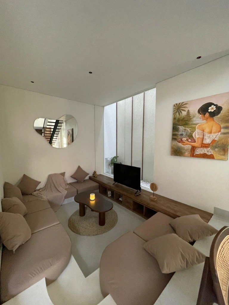 Leashold 24 Years Villa Modern Style in the Heart of Seminyak, 4-bed villa for sale in Seminyak – photo 9 of 15