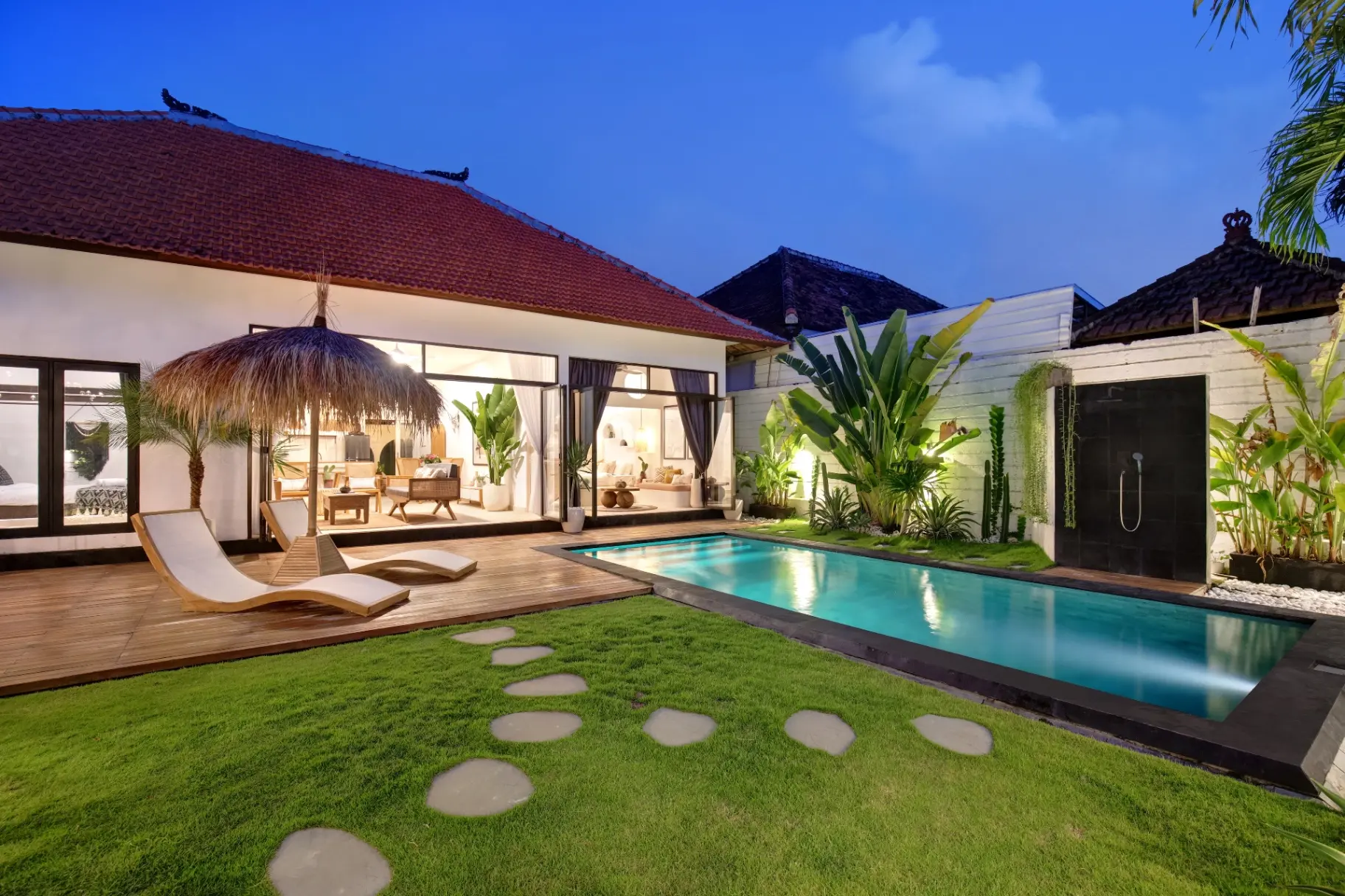 3 Bedrooms Umalas Satu Beautiful Lux Design, 3-bed villa for rent in Seminyak – photo 2 of 15