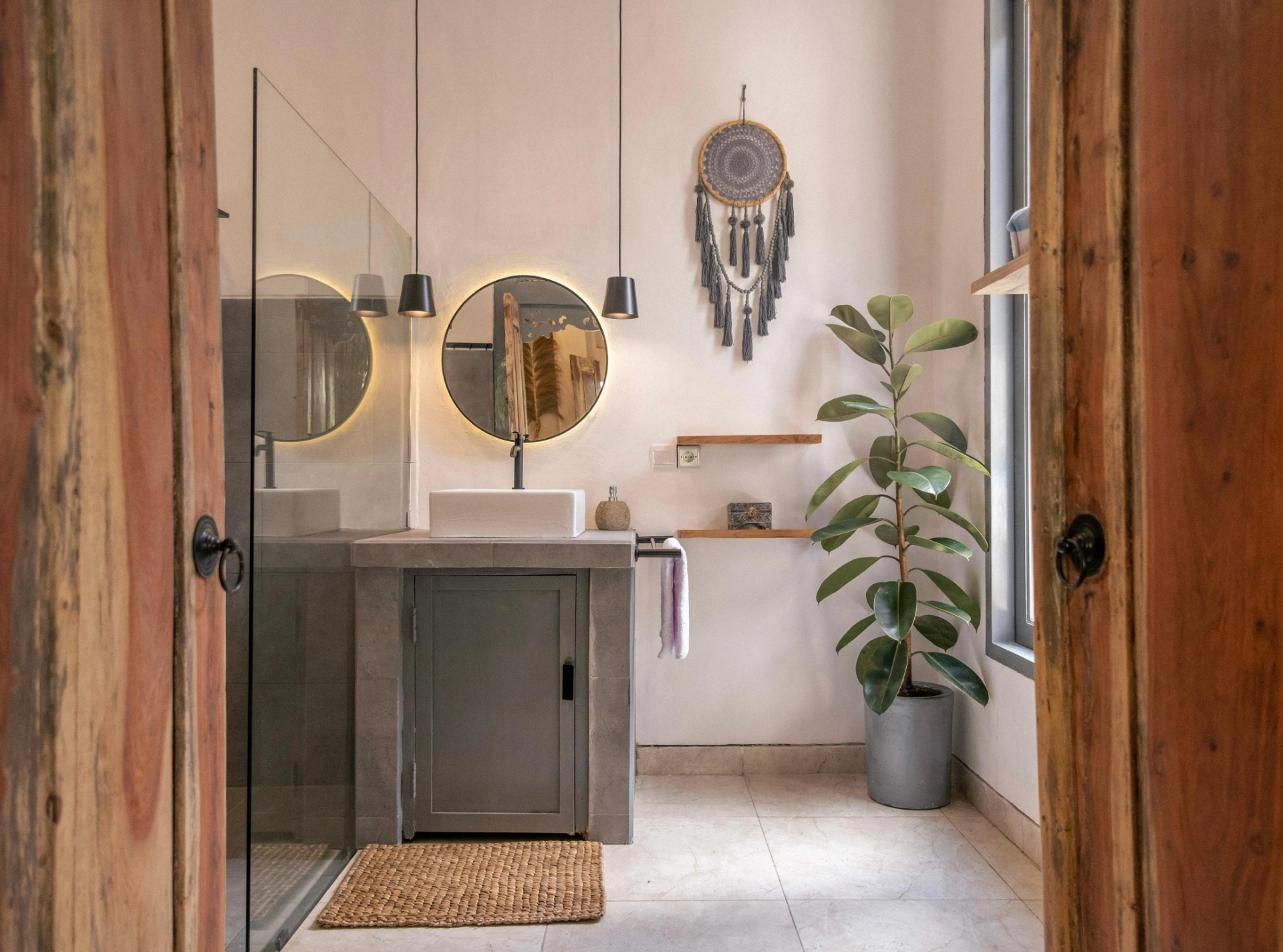 2 Bedroom Villa with a Big Garden for Yearly Rental in North Canggu, 2-bed villa for rent in Canggu – photo 7 of 11