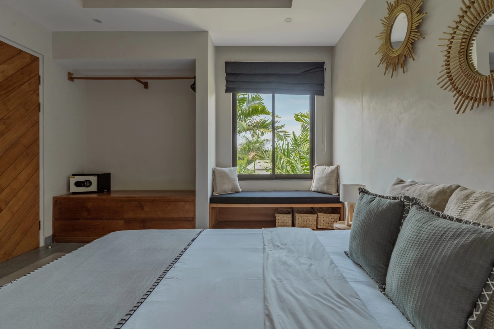 4 Bedroom Villa for Yearly Rent in Berawa, 4-bed villa for rent in Canggu – photo 9 of 12