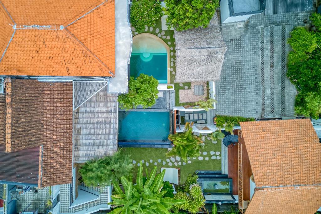 Villa For Rent Astana 9 Bed Pererenan,Canggu, 9-bed villa for rent in Pererenan – photo 14 of 14