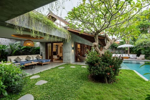 YEARLY & MONTHLY RENT - PADONAN- Luxurious 3-Bedroom Villa in Padonan,, 3-bed villa for rent in Canggu – photo 4 of 15