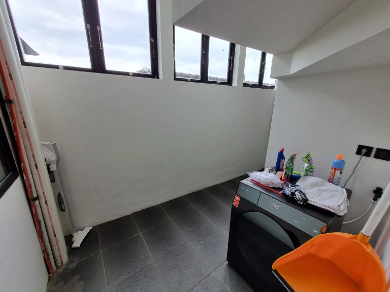 3 Bedroom Modern Villa for Yearly Rent in Seminyak Petitenget, 3-bed villa for rent in Seminyak – photo 11 of 15
