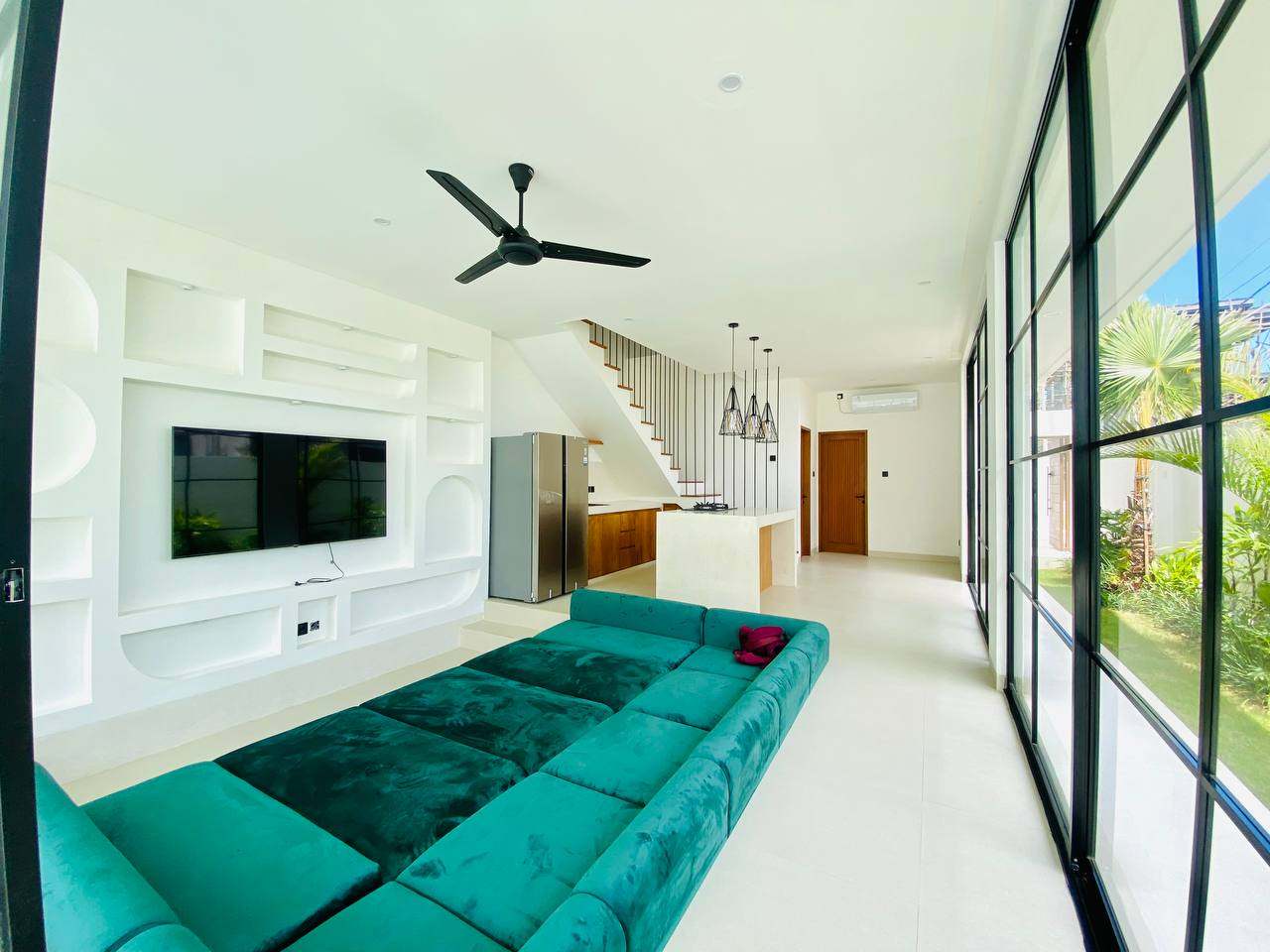 Modern 2 Bedrooms Villa Close to Lima Beach, 2-bed villa for rent in Pererenan – photo 7 of 15