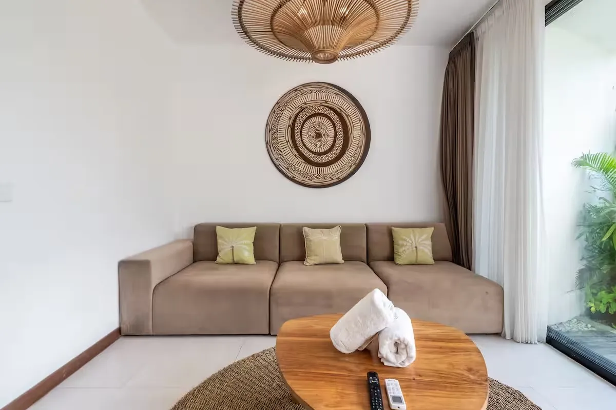2BR Villa in Umalas Kerobokan, 2-bed villa for rent in Seminyak – photo 6 of 15