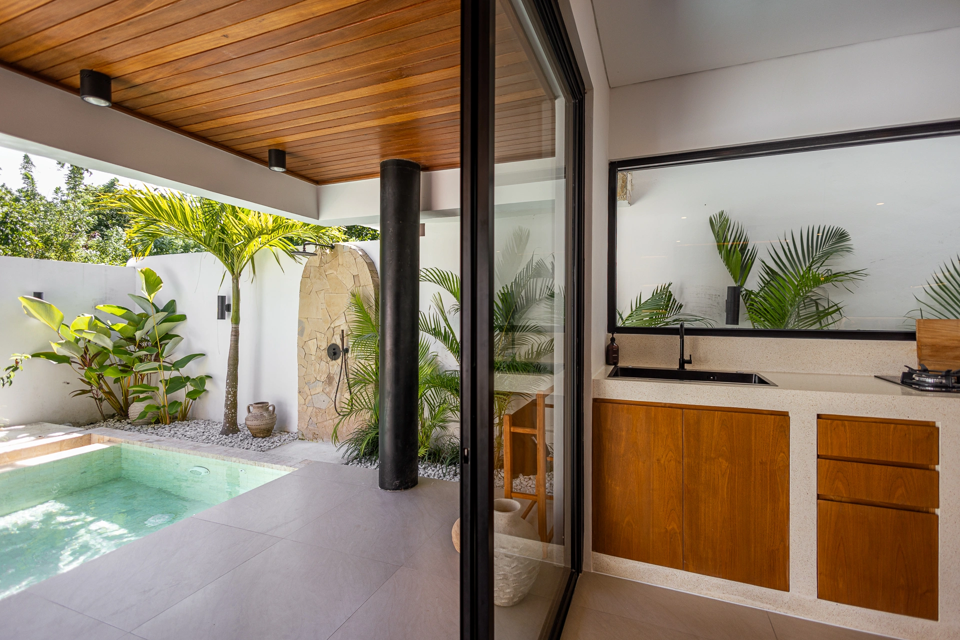 VILLA AMEZA: a peaceful tropical hideaway in Nyang Nyang, Uluwatu, 2-bed villa for rent in Uluwatu – photo 7 of 15