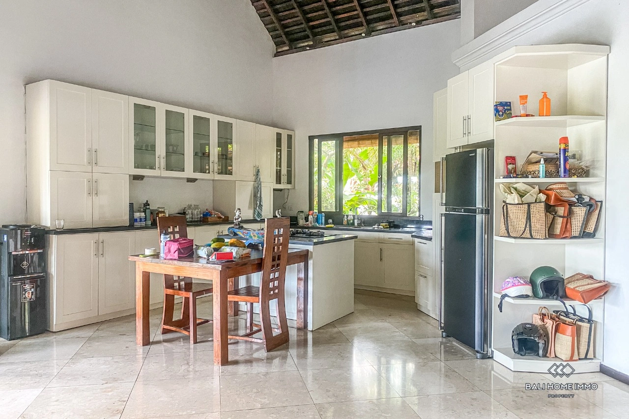 Spacious 4-5BR villa for rent in Tumbak Bayuh, Perenenan, Canggu, 5-bed villa for rent in Pererenan – photo 11 of 13