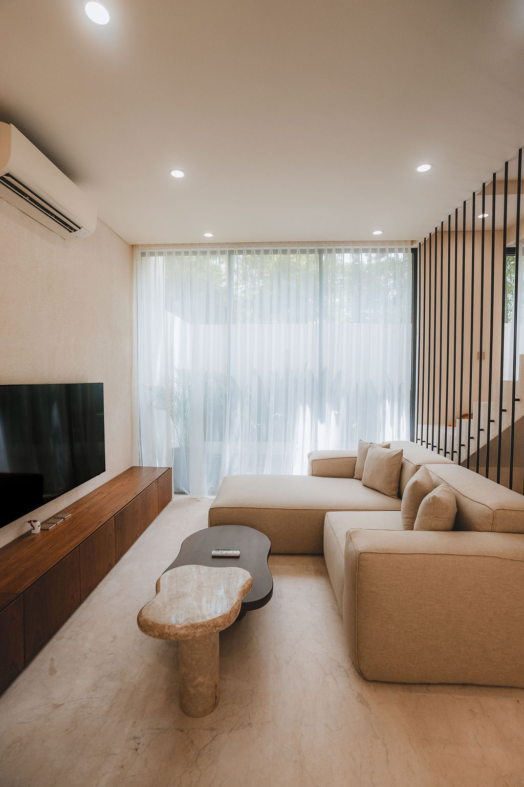 Modern 2BR Villa w/ Private Pool and Home Office, 2-bed villa for rent in Canggu – photo 12 of 15