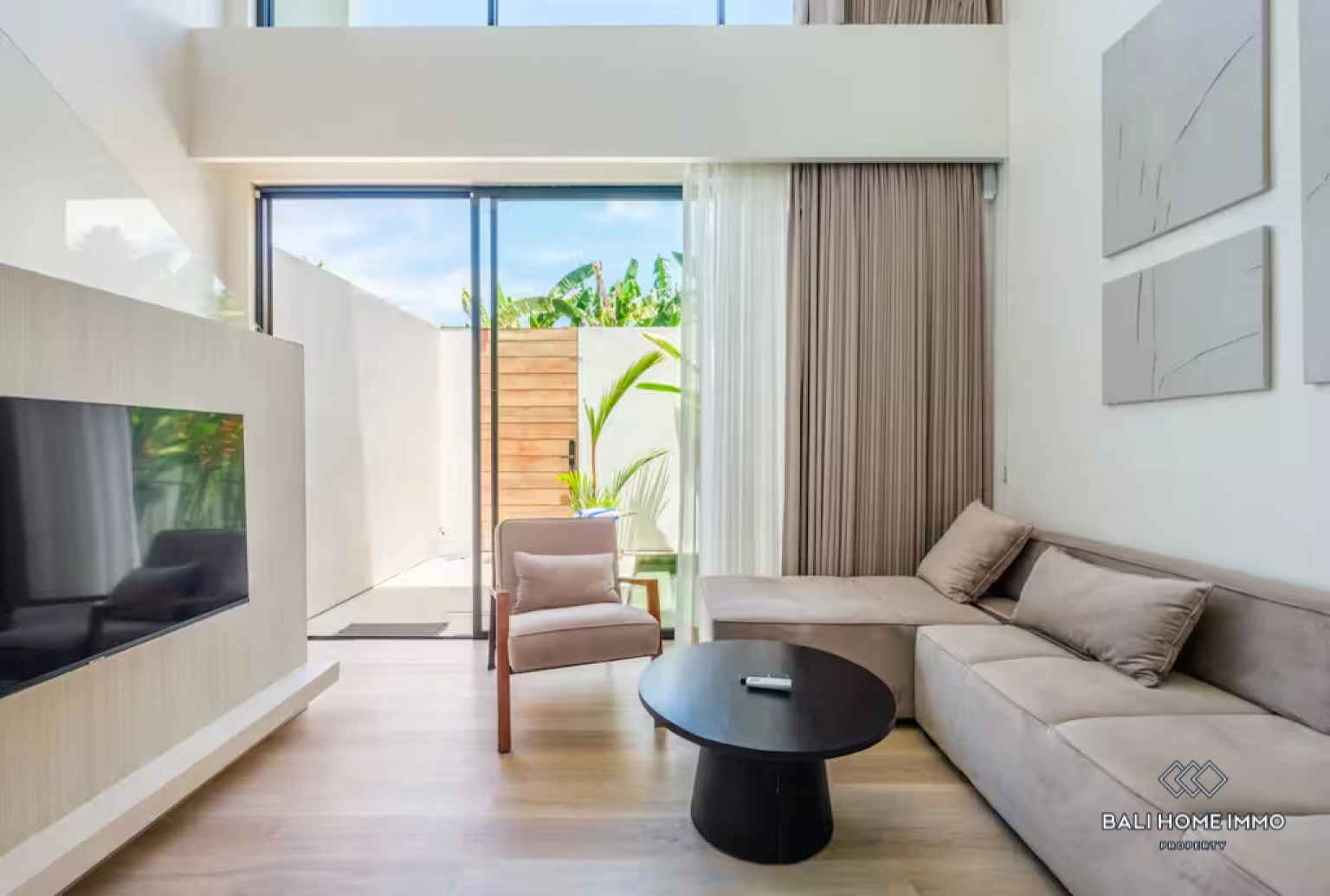 Modern 2 Bedroom Villa for Rent in Bali Berawa, 2-bed villa for rent in Canggu – photo 3 of 15
