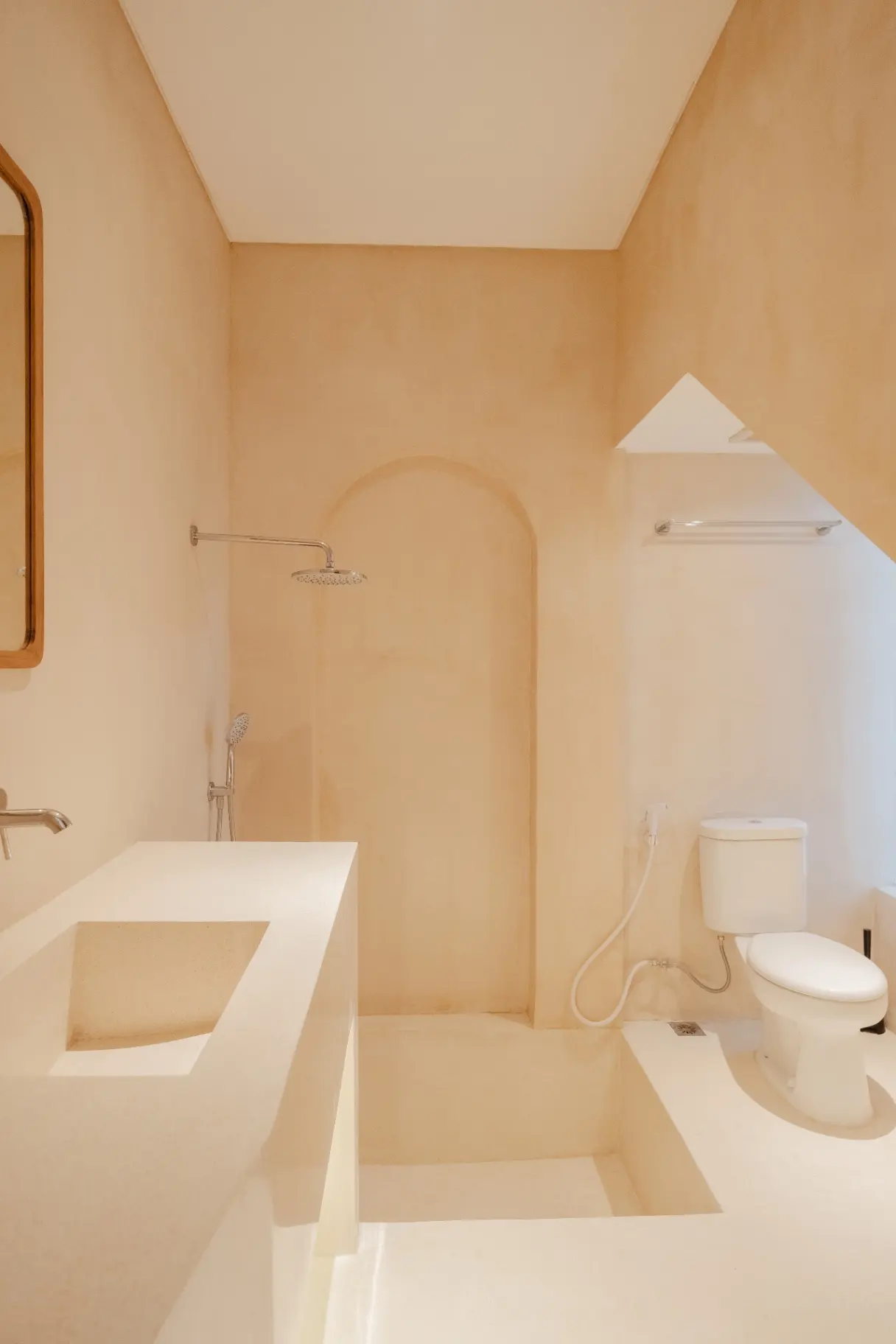 Remote Work 1BR Villa with Private Pool & Enclosed Living - North Canggu, 1-bed villa for rent in Canggu – photo 12 of 15