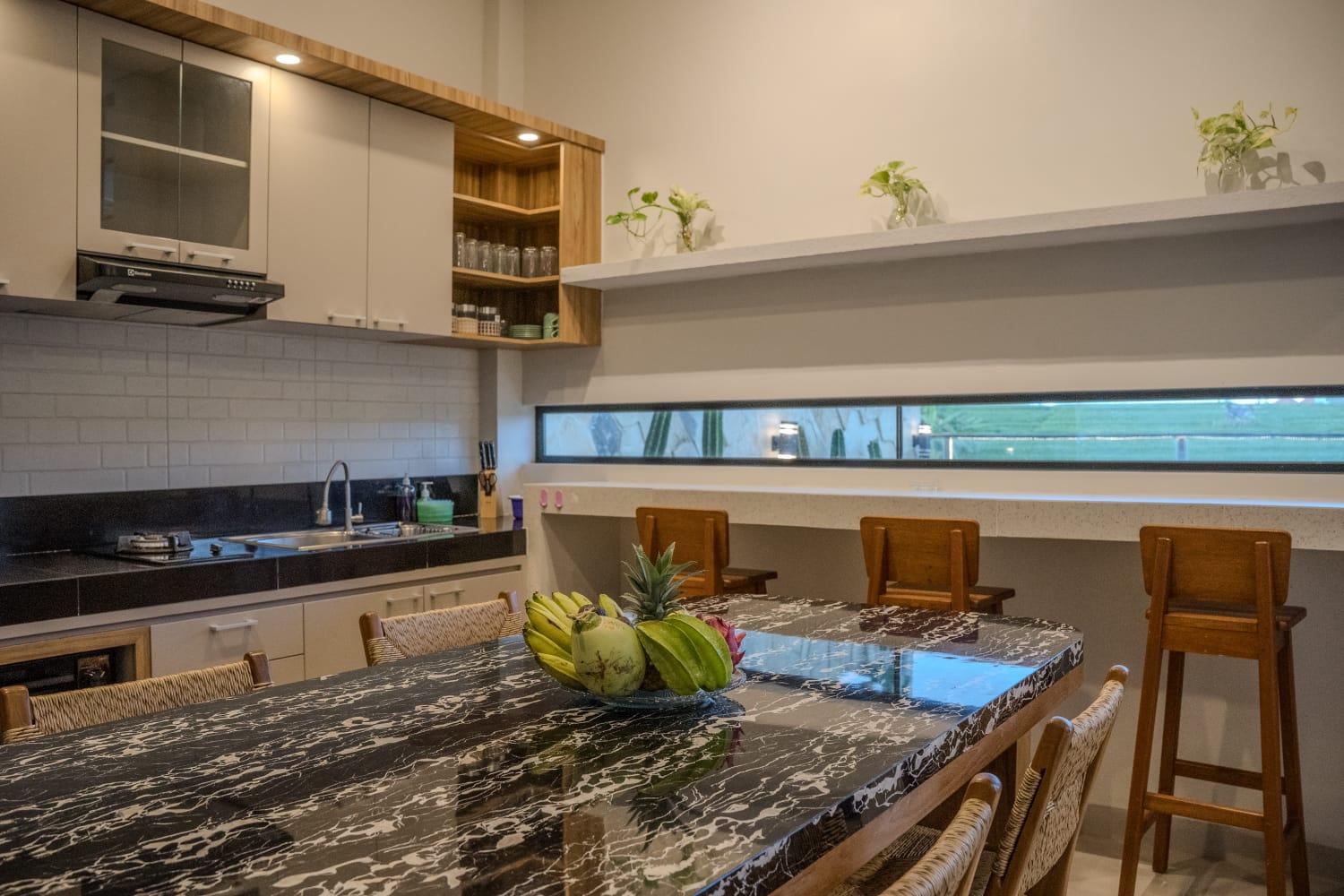 3BR Modern Villa with rice field views at Canggu, 3-bed villa for rent in Canggu – photo 12 of 12