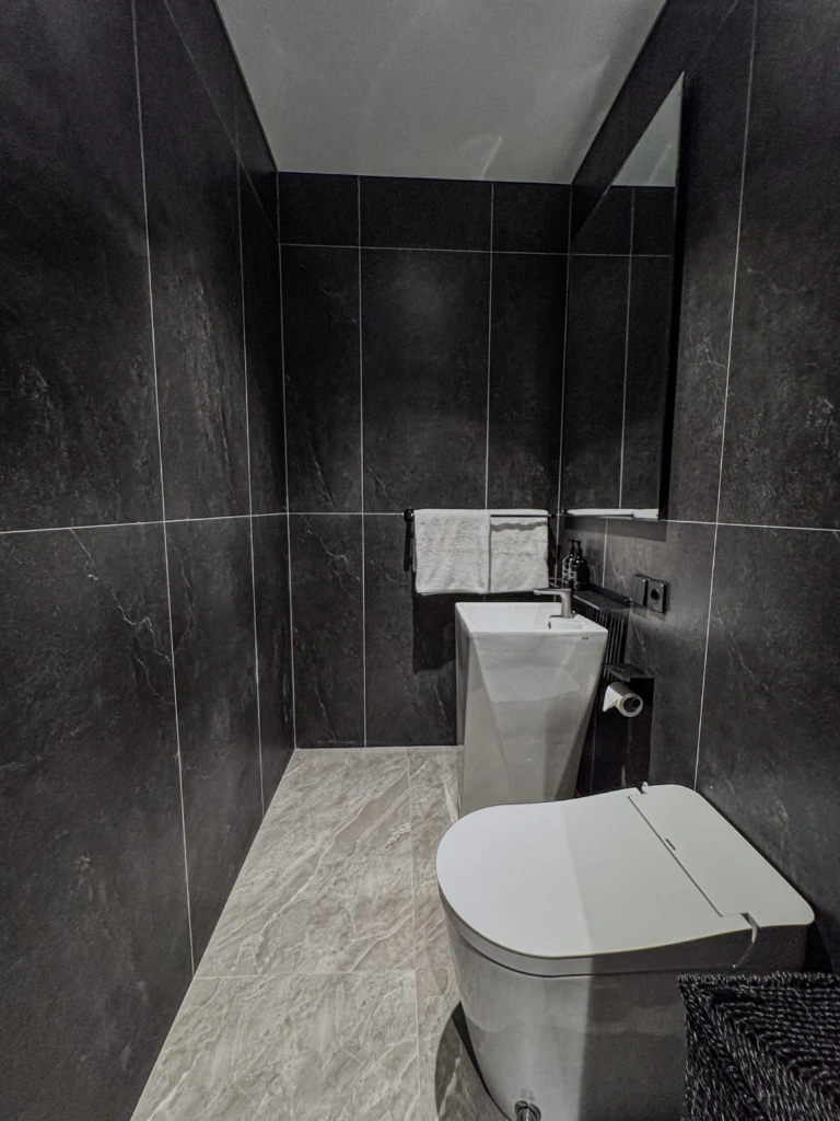 Luxury Loft 2 Bedroom Townhouse in Umalas, 2-bed villa for rent in Canggu – photo 8 of 15