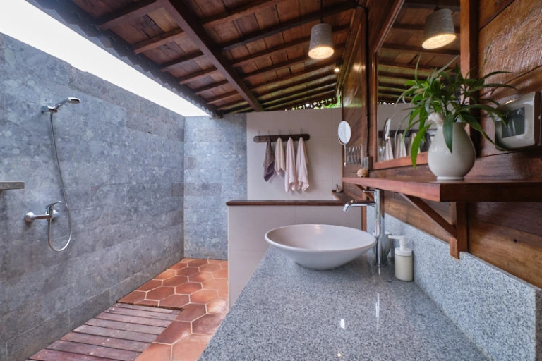 3 Bedroom Villa for Monthly Rent in Penestanan, Ubud (VR3.508), 3-bed villa for rent in Ubud – photo 11 of 15