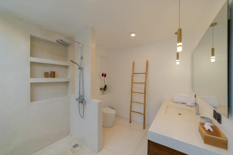 Luxury 4-Bedroom Private Pool Villa in Ubud, 4-bed villa for rent in Ubud – photo 14 of 15