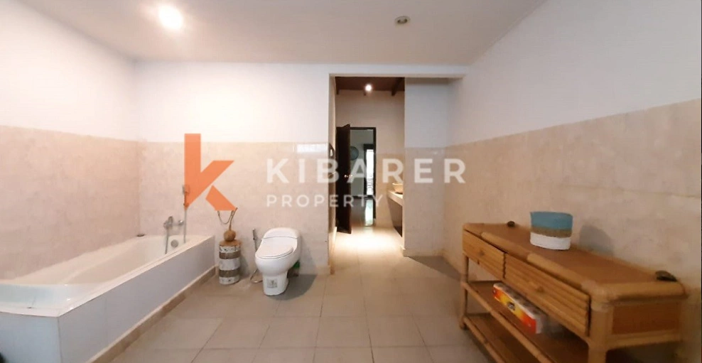 Warm and Inviting Four Bedroom Villa in Umalas, 4-bed villa for rent in Seminyak – photo 12 of 14