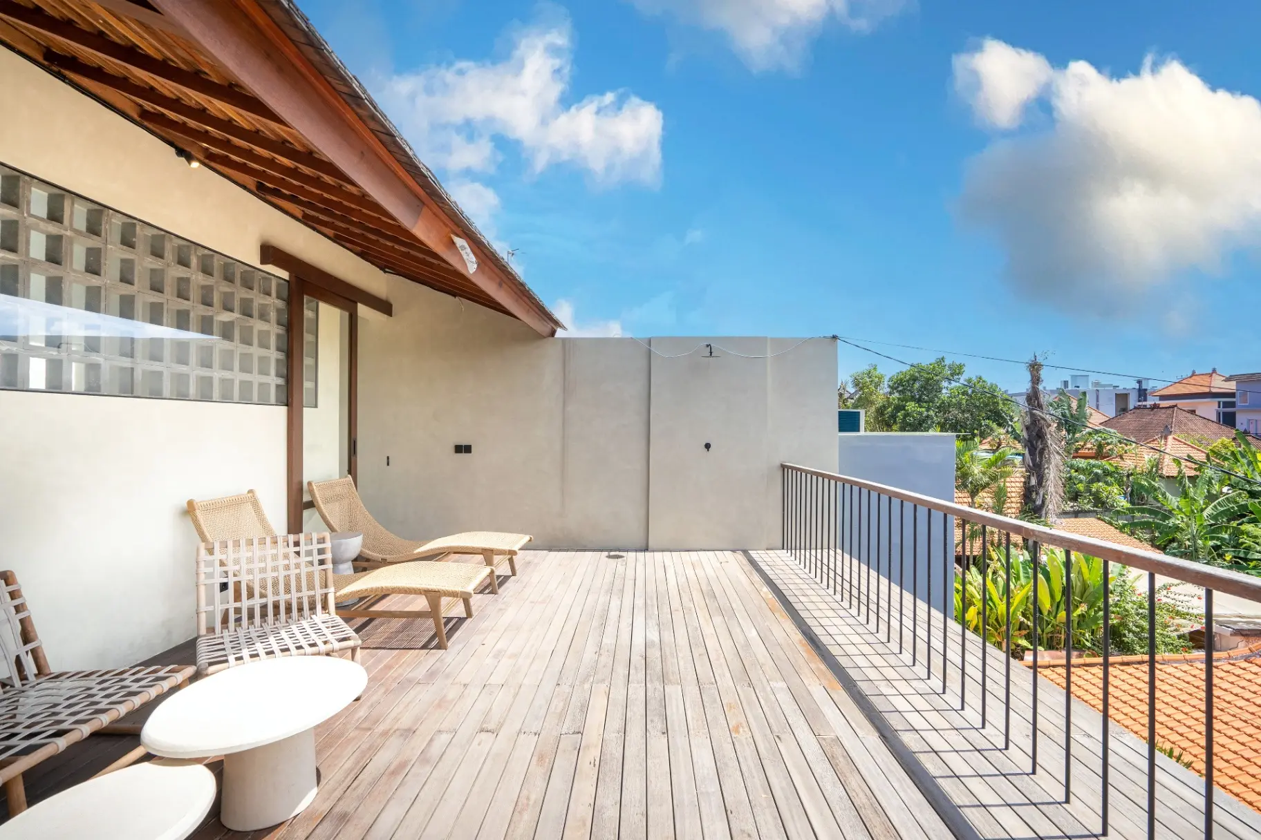 Unwind - Canggu 2BR Villa | Private Pool & Tub, 5mins Beach, 2-bed villa for rent in Pererenan – photo 7 of 15
