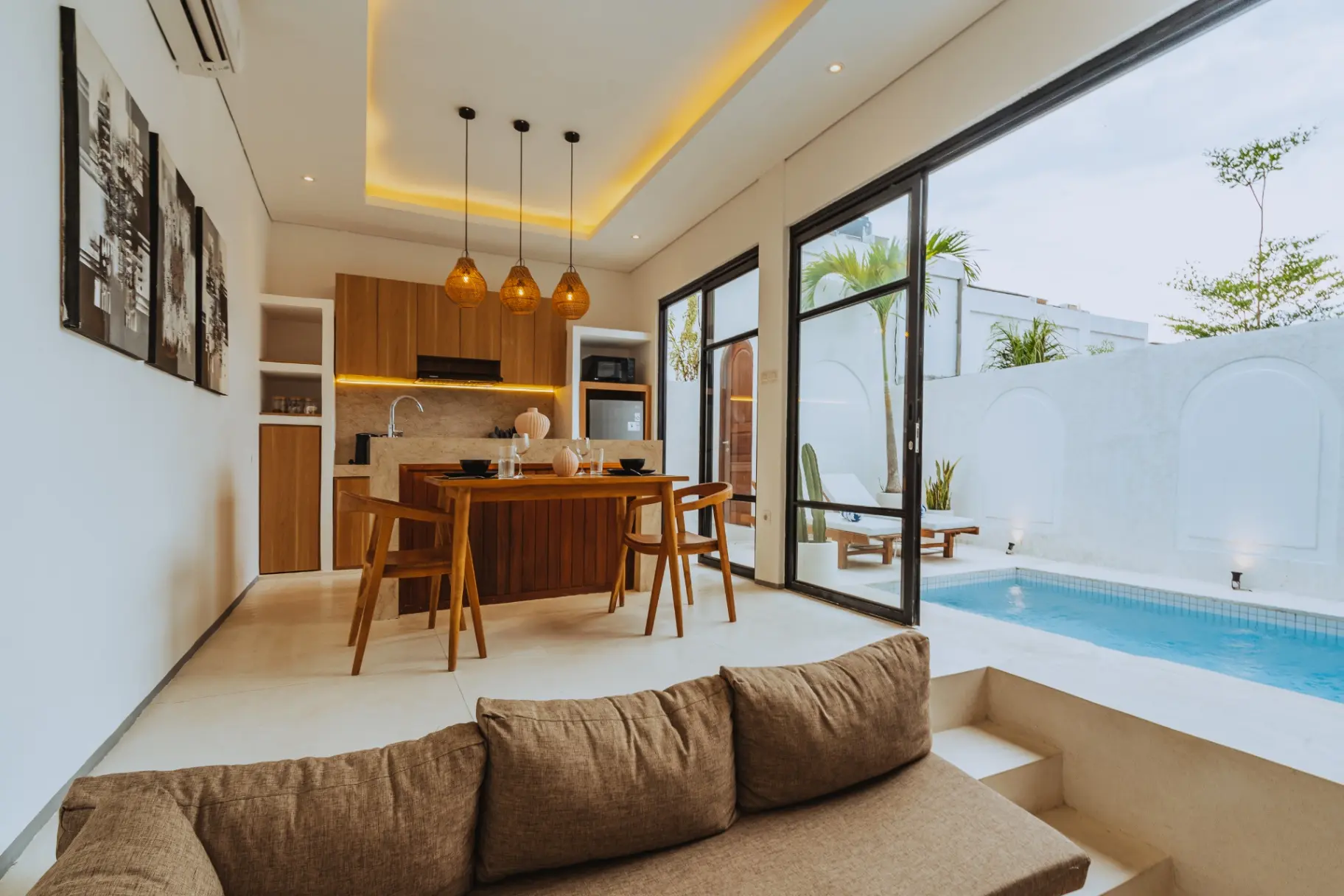 Yahvi - 1BR Mediterranean Central Canggu Stay | Sleek Pool, 1-bed villa for rent in Canggu – photo 3 of 13