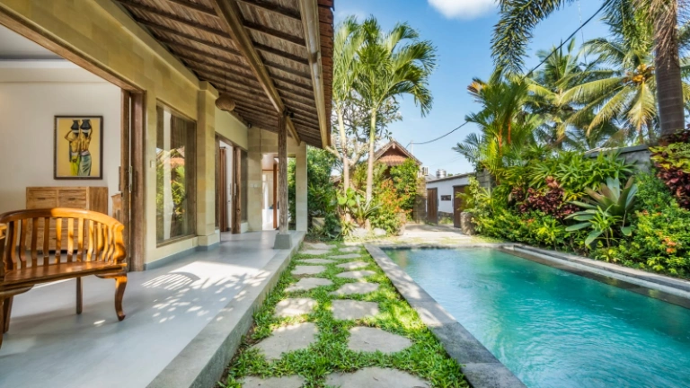 Newly Renovated 3BR Villa in Ubud — Pool & Garden Oasis, 3-bed villa for rent in Ubud – photo 4 of 15