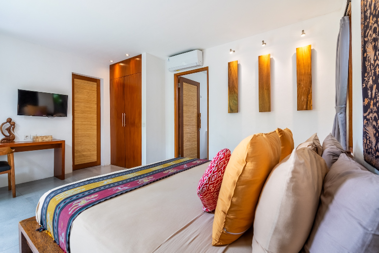 Design • Peaceful Zen • 5' Bike @Beach •BBQ• Seminyak-Canggu, 3-bed villa for rent in Seminyak – photo 6 of 15